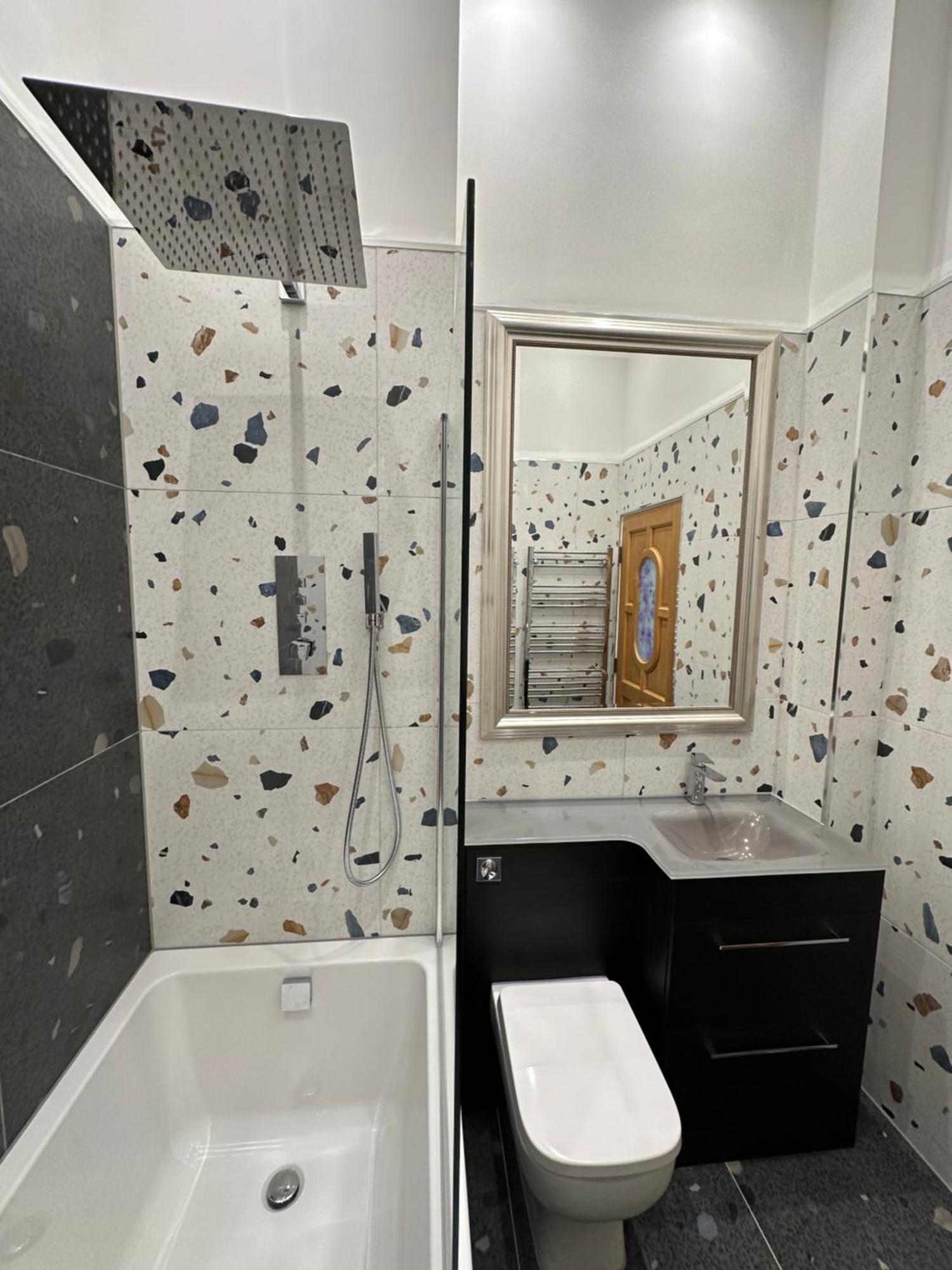 Stunning 2 bedroom apartment Glasgow Exteriör bild